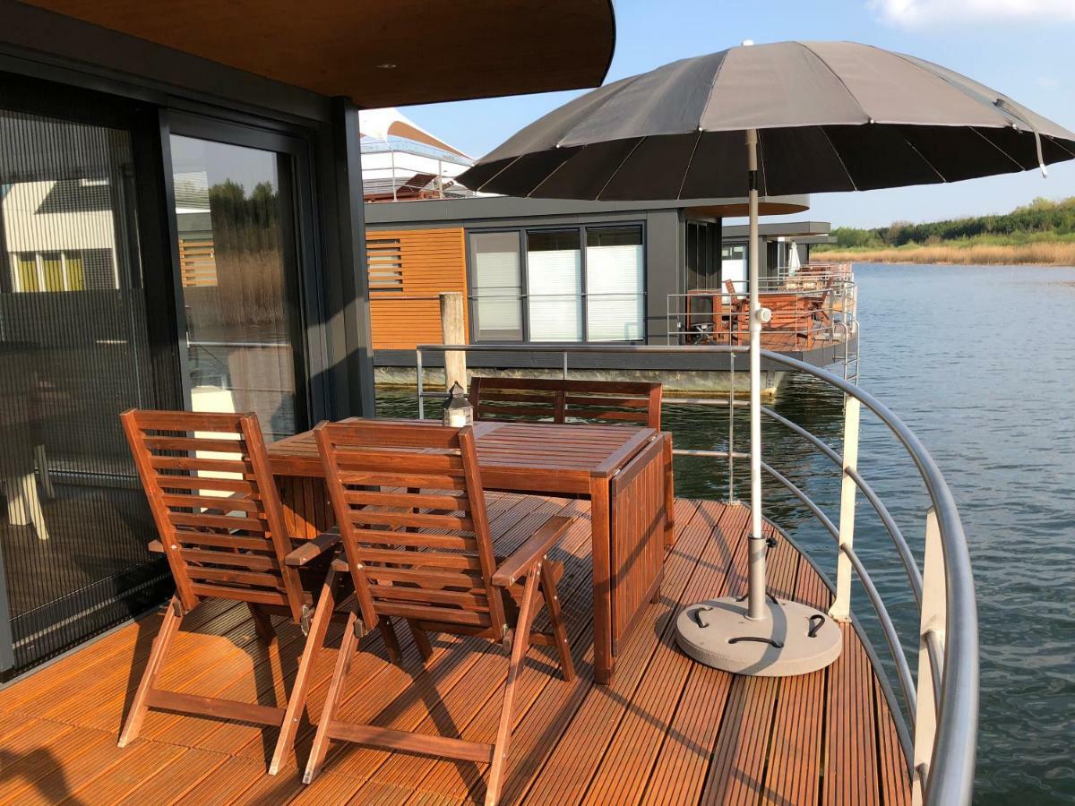 Hausboot Harmonie Hotel Bitterfeld-Wolfen Exterior foto