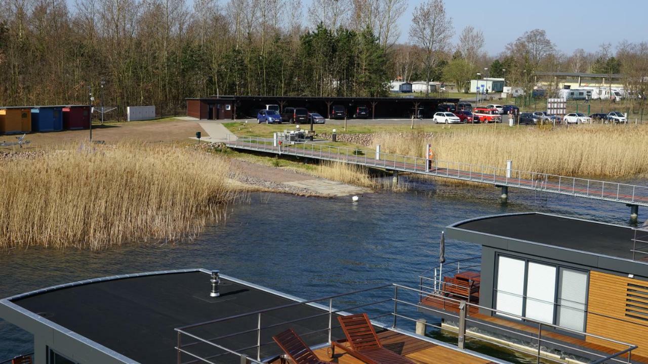 Hausboot Harmonie Hotel Bitterfeld-Wolfen Exterior foto